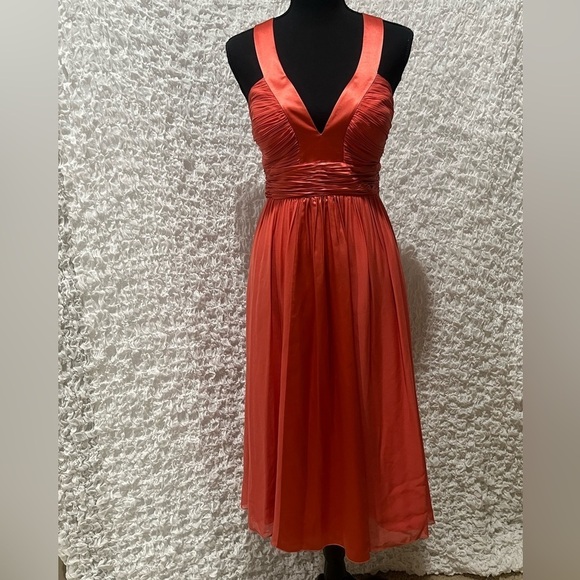 Max and Cleo Coral SILK DRESS, KNEE LENGTH SPECIAL OCCASIONS, SIZE 2. - Picture 6 of 9